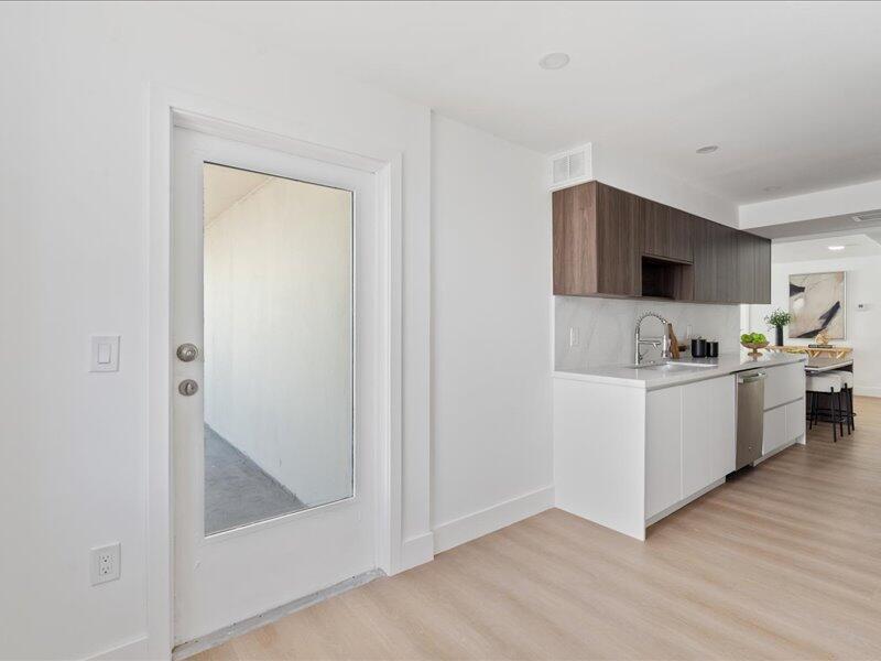 CLARIDGES I CONDO - Residential