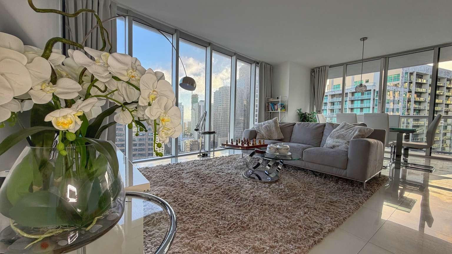 ICON BRICKELL CONDO NO 3 - Residential