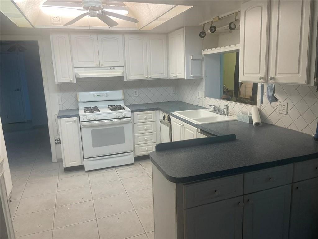 Sunrise Golf Village Sec - Residential