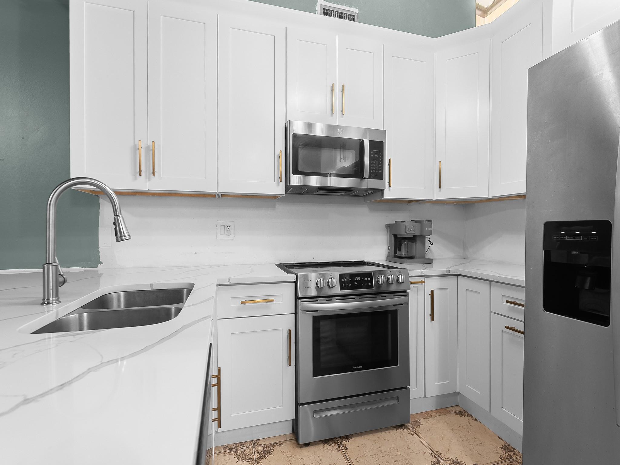 Brentwood Manors - Residential