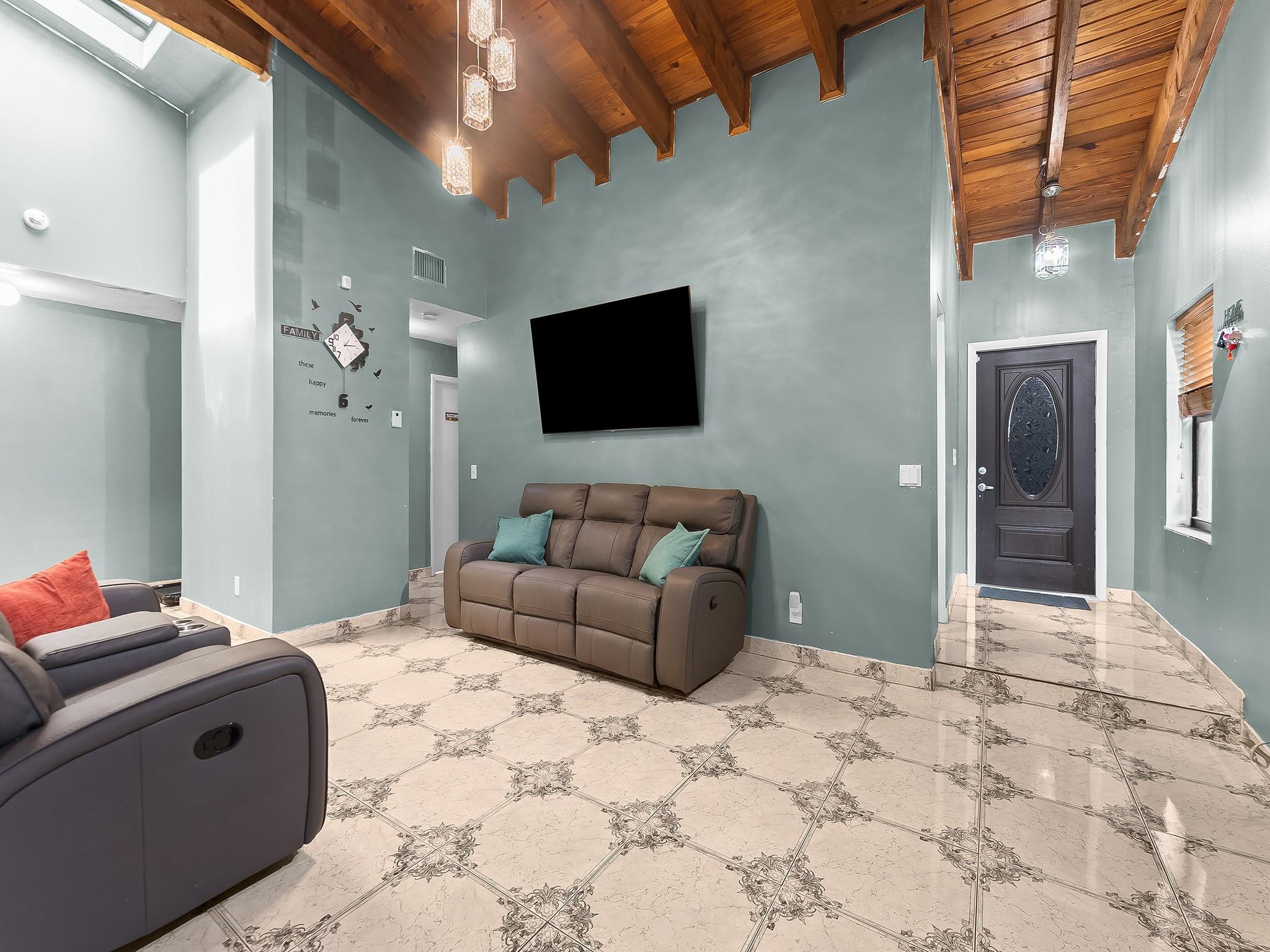 Brentwood Manors - Residential