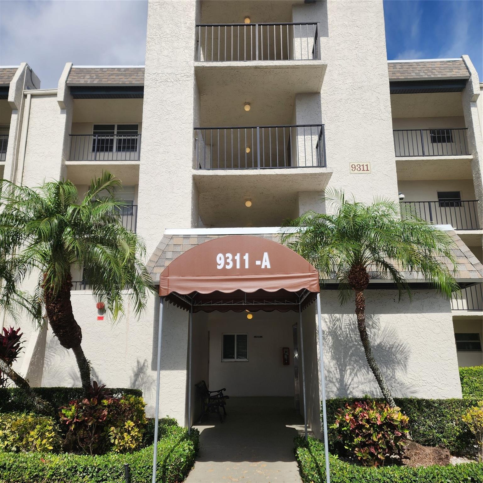 Peaceful 1st floor unit with views of lake and pool. Remodeled kitchen with stainless steel appliances and plenty of cabinet space. All tiled flooring throughout, nicely decorated and comes partially furnished. Owner will consider renting unfurnished as well. Includes a screened patio, water, basic cable, laundry room in the building, community amenities include clubhouse, huge pool, parks, more. Easy access to stores, colleges, banks, highways, airport and hospitals. ASSOCIATION REQUIRES a 650 CREDIT SCORE per applicant & tenants' DEBT TO INCOME (DTI) ratio MUST NOT exceed 49%. ASSOCIATION will request for an in-person orientation upon the applicants' approval. EZ PEEZY ...LOL... Bring me a deal. Great Landlord. NO PETS AS PER OWNERS REQUEST.