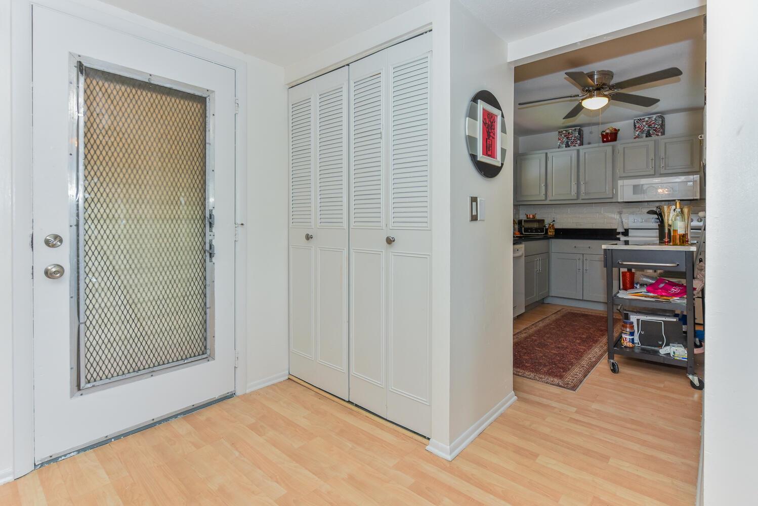 GOLDEN LAKES VILLAGE COND - Residential Lease