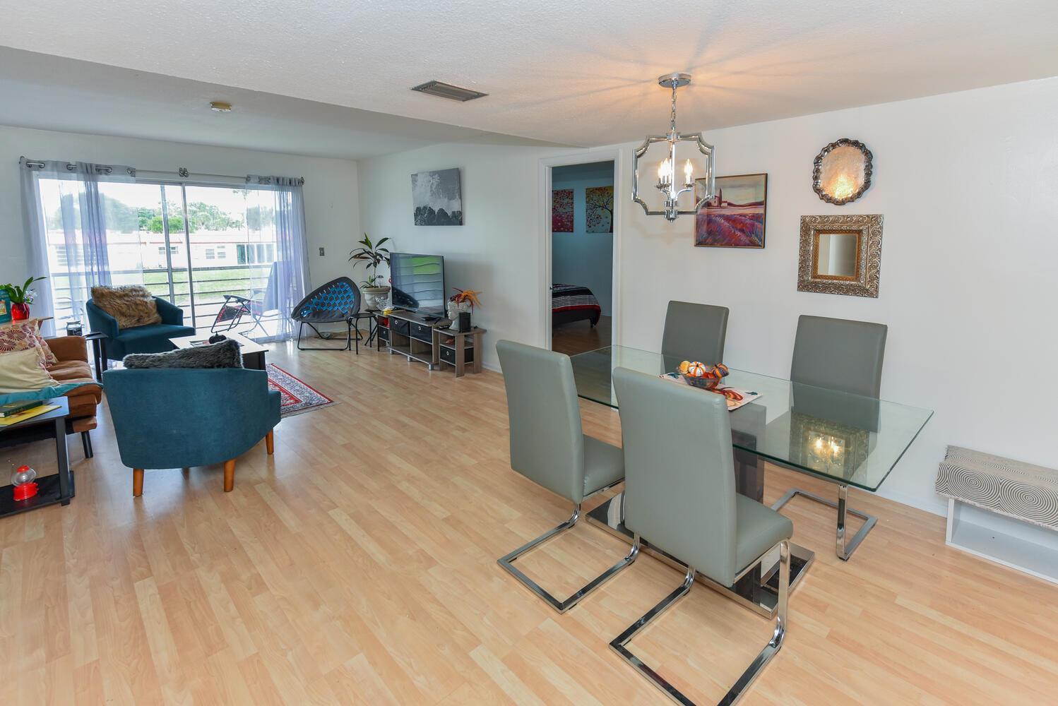 GOLDEN LAKES VILLAGE COND - Residential Lease