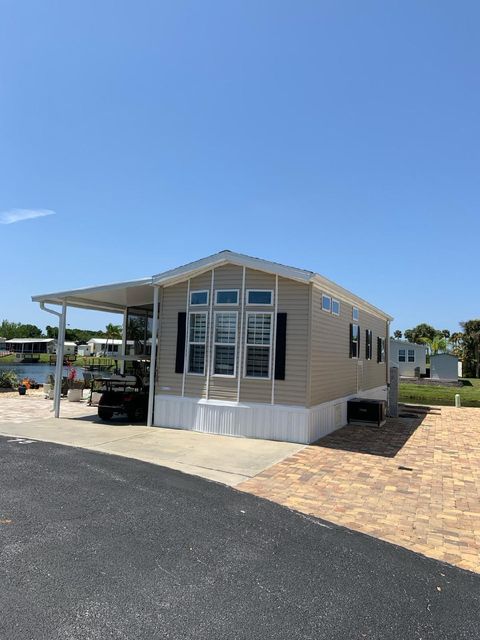 A home in Okeechobee