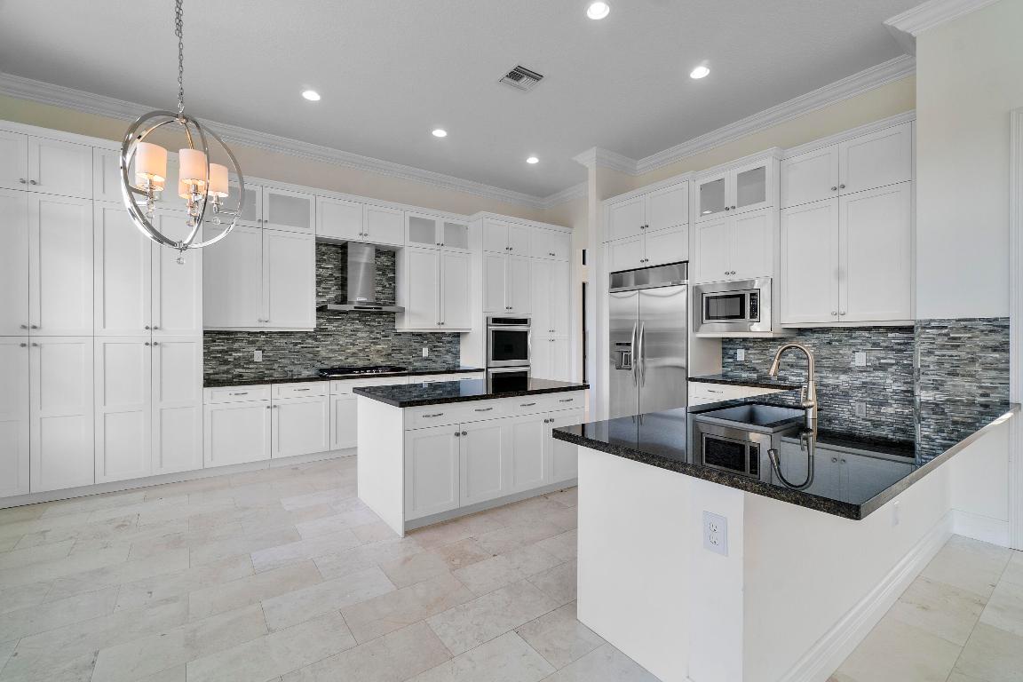 BRIDGES PL 7 - Residential Lease