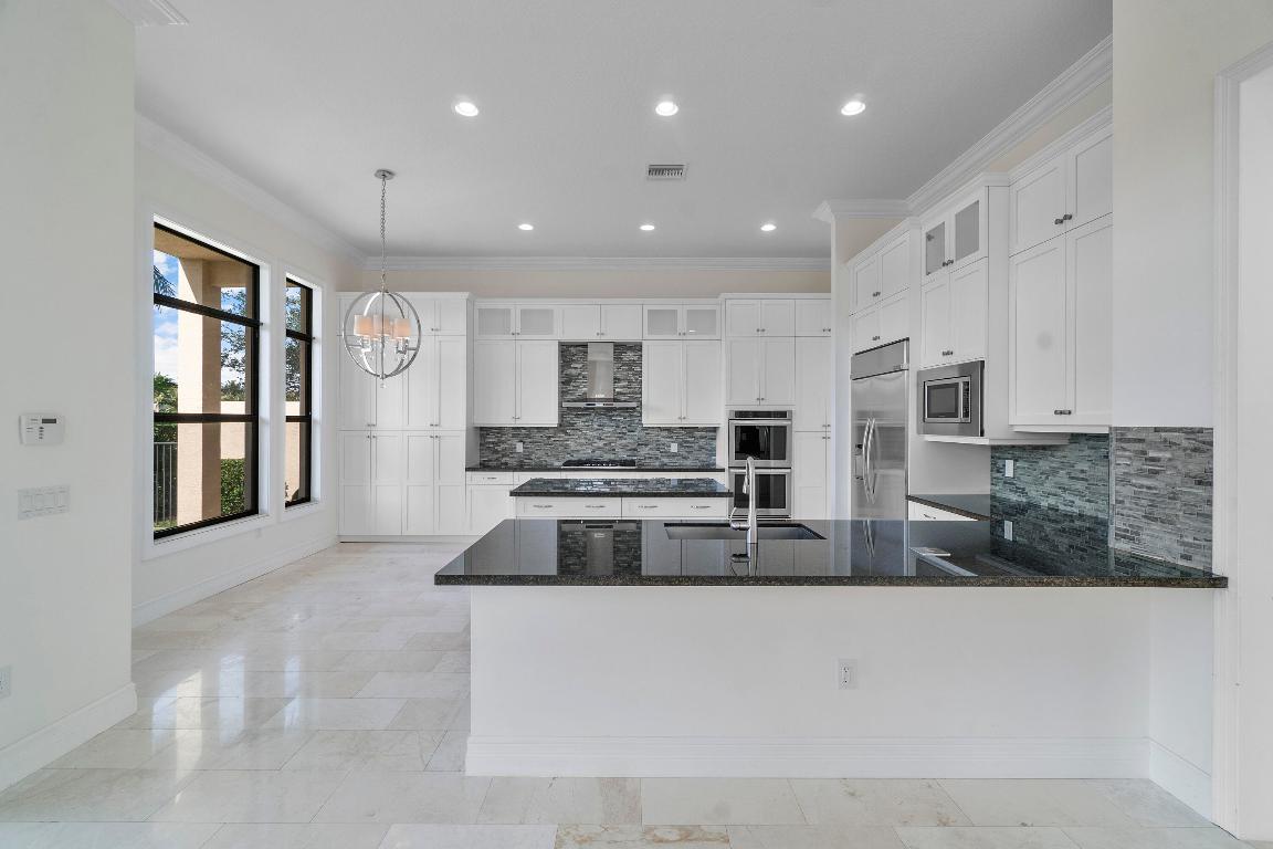 BRIDGES PL 7 - Residential Lease