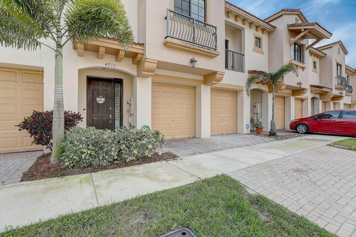 Grand Cypress - Residential