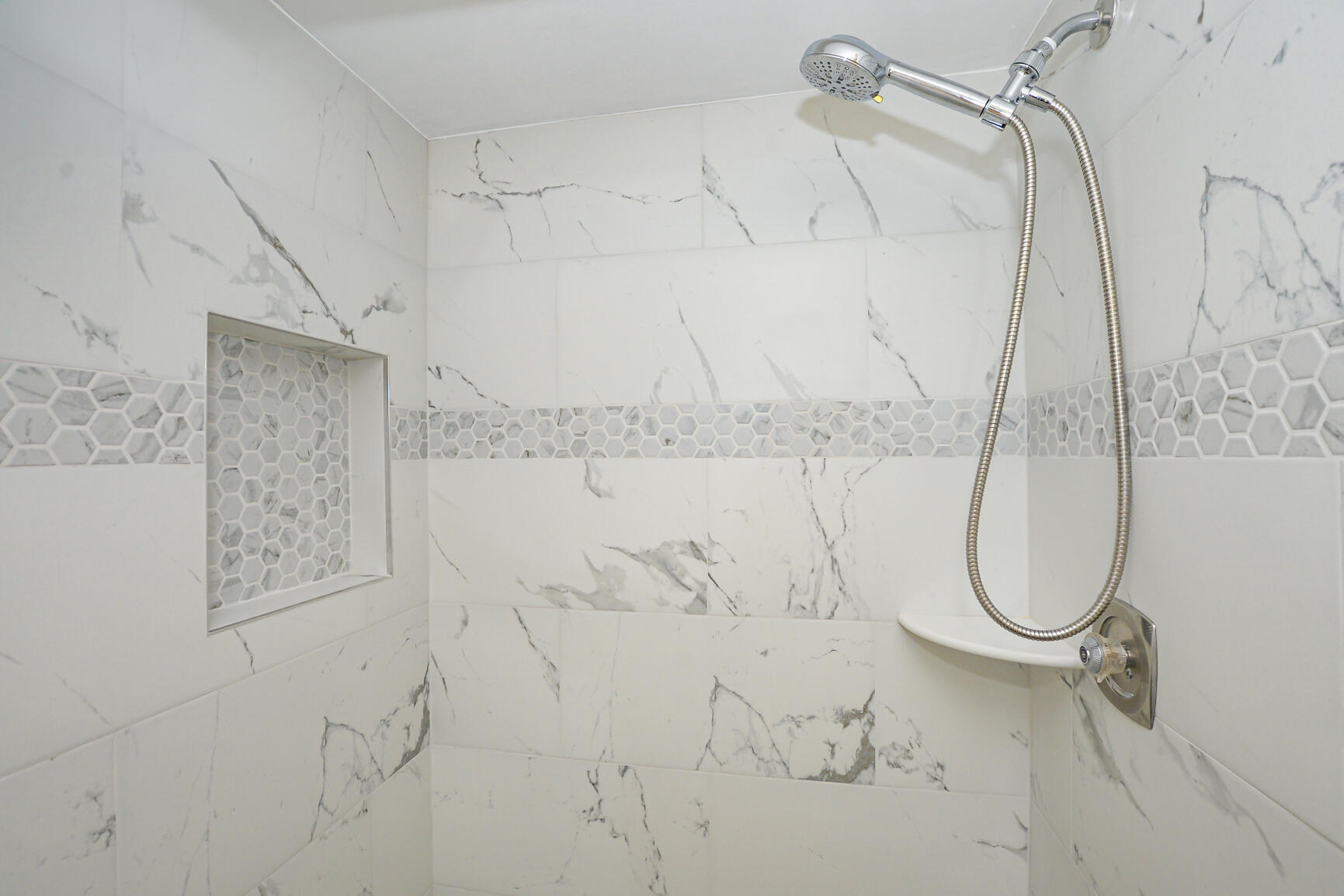 CIRCLE BAY YACHT CLUB CONDO - Residential Lease