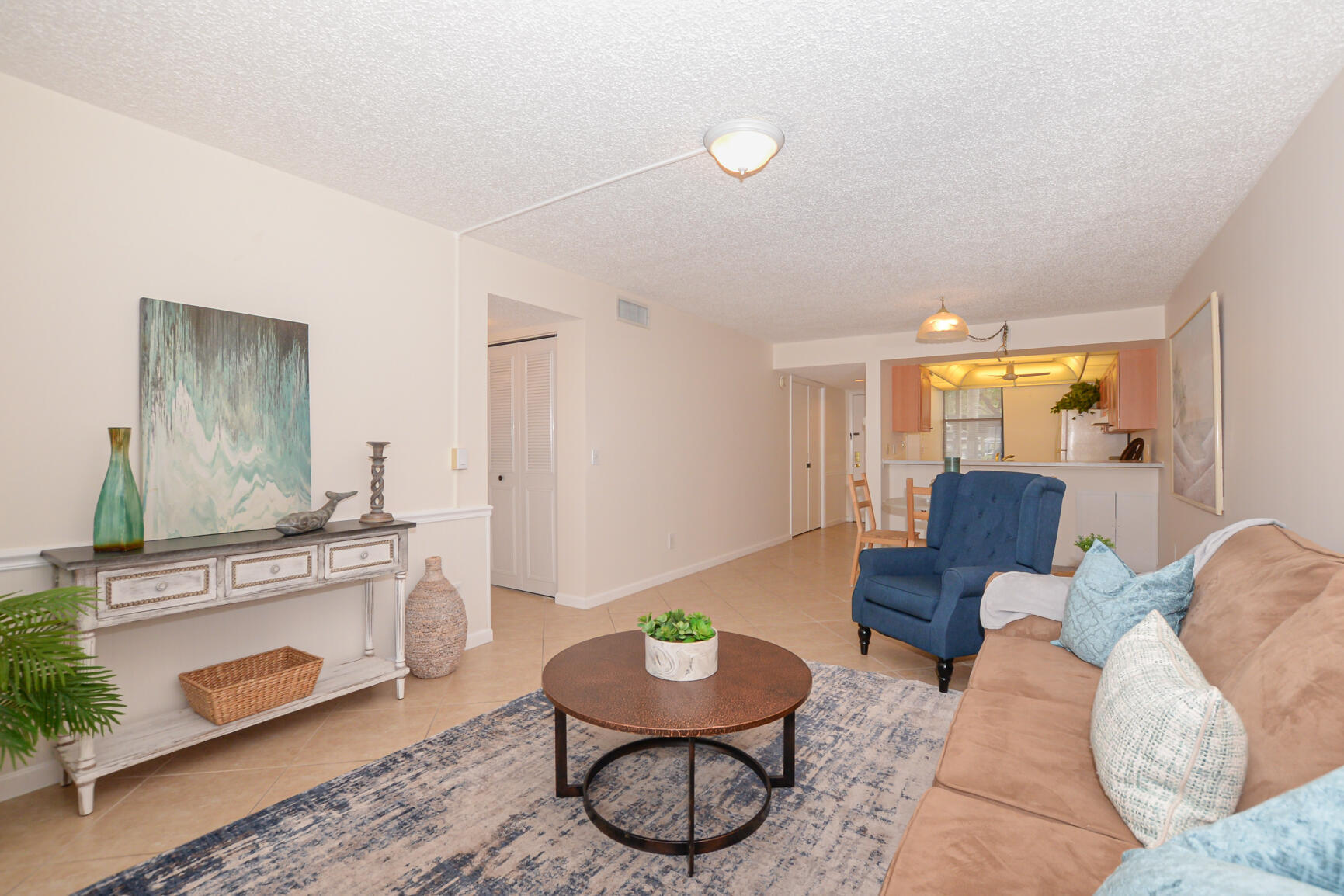 CIRCLE BAY YACHT CLUB CONDO - Residential Lease