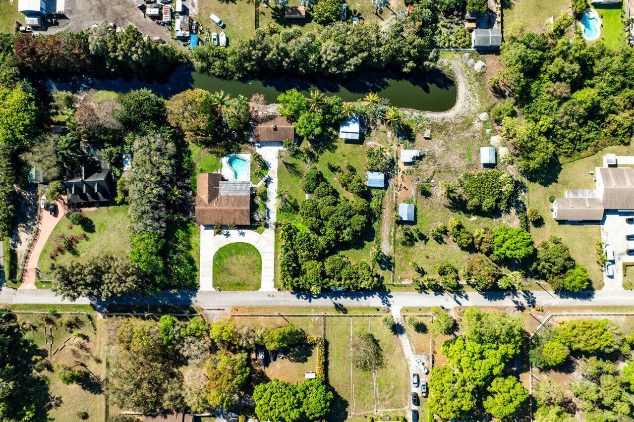 PALM BEACH FARMS CO 3 - Residential