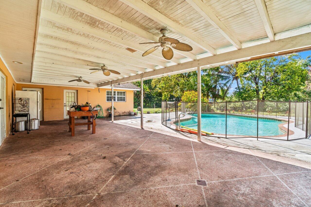 PALM BEACH FARMS CO 3 - Residential