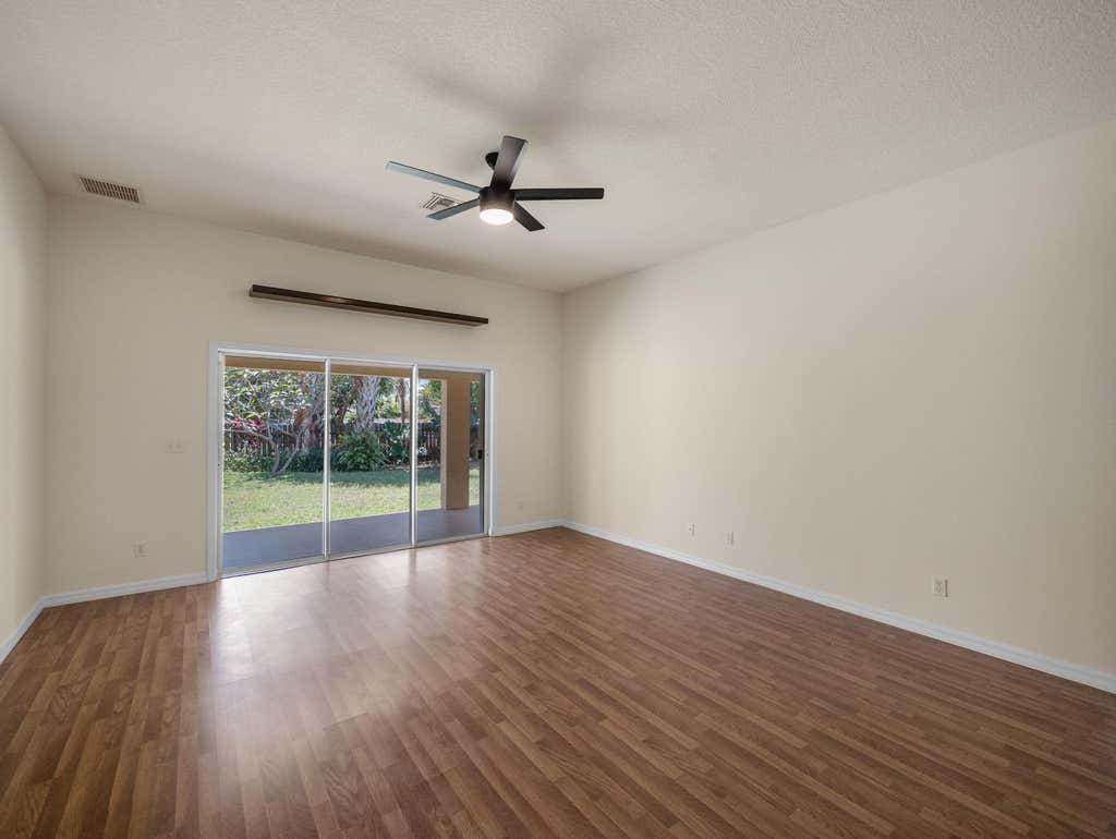 Photo of 3054 SE Jefferson Street, Stuart, FL 34997 (MLS # R10980538)