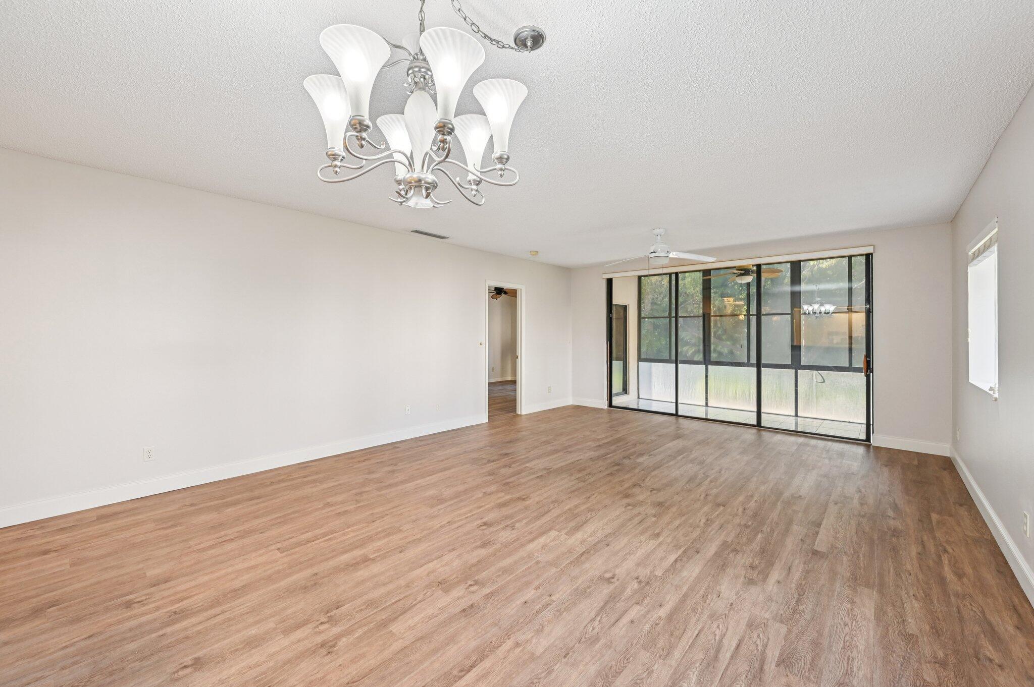 DUNBAR WOODS CONDO 4,
Dunbar Woods - Residential