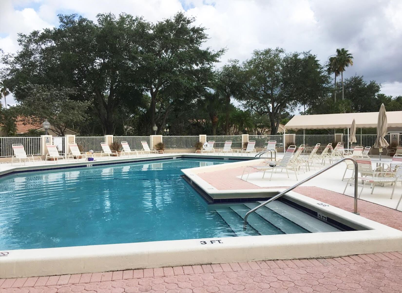 DUNBAR WOODS CONDO 4,
Dunbar Woods - Residential