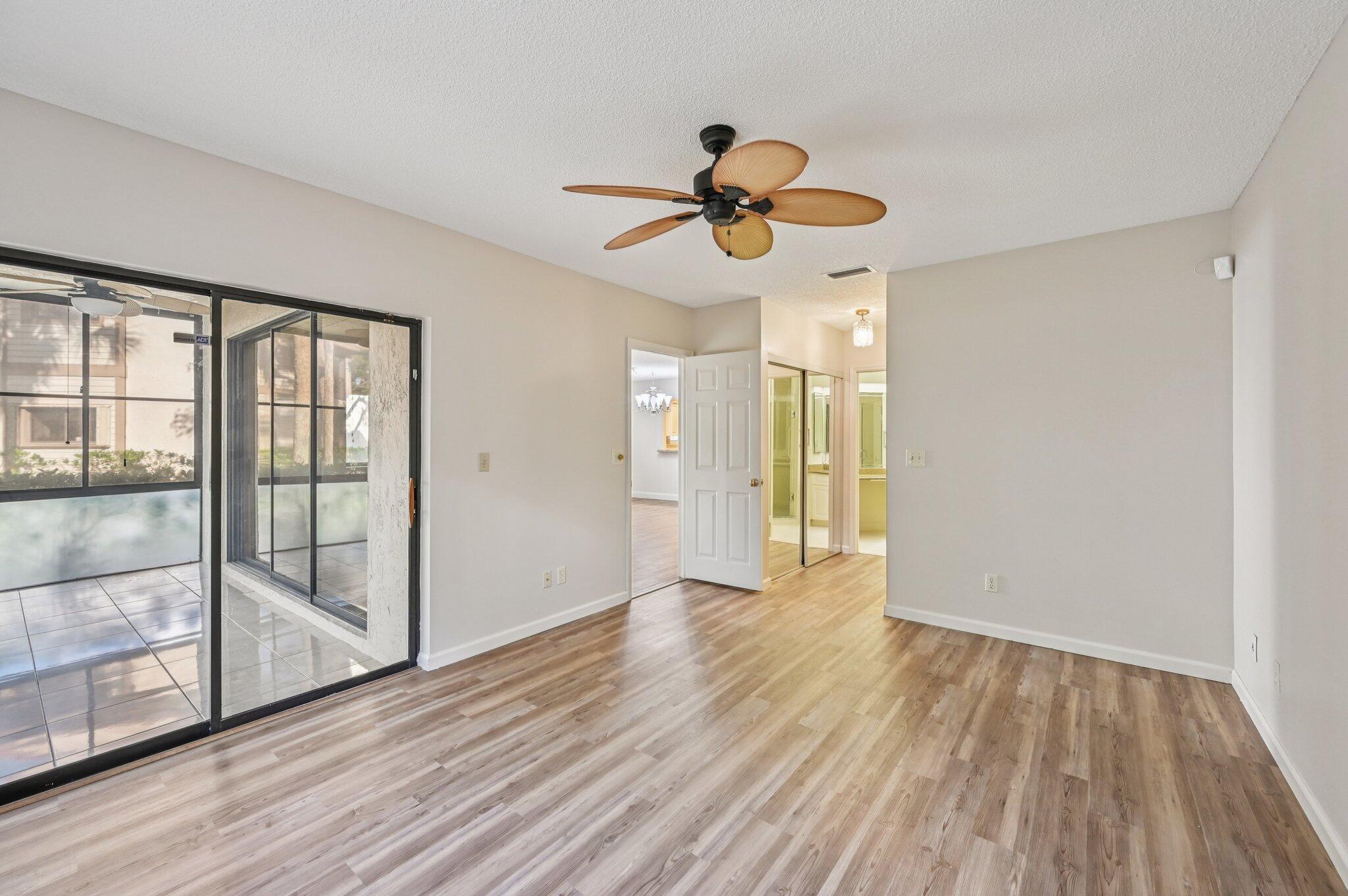 DUNBAR WOODS CONDO 4,
Dunbar Woods - Residential