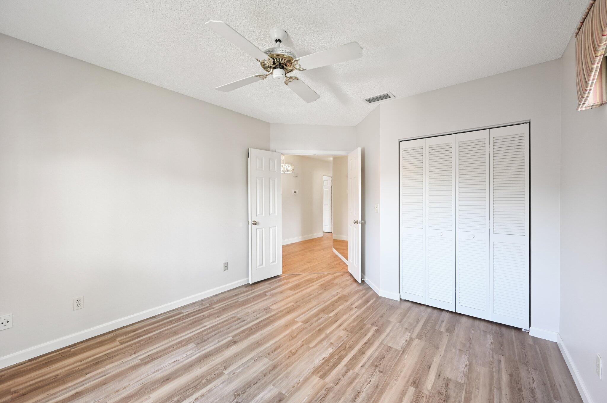 DUNBAR WOODS CONDO 4,
Dunbar Woods - Residential