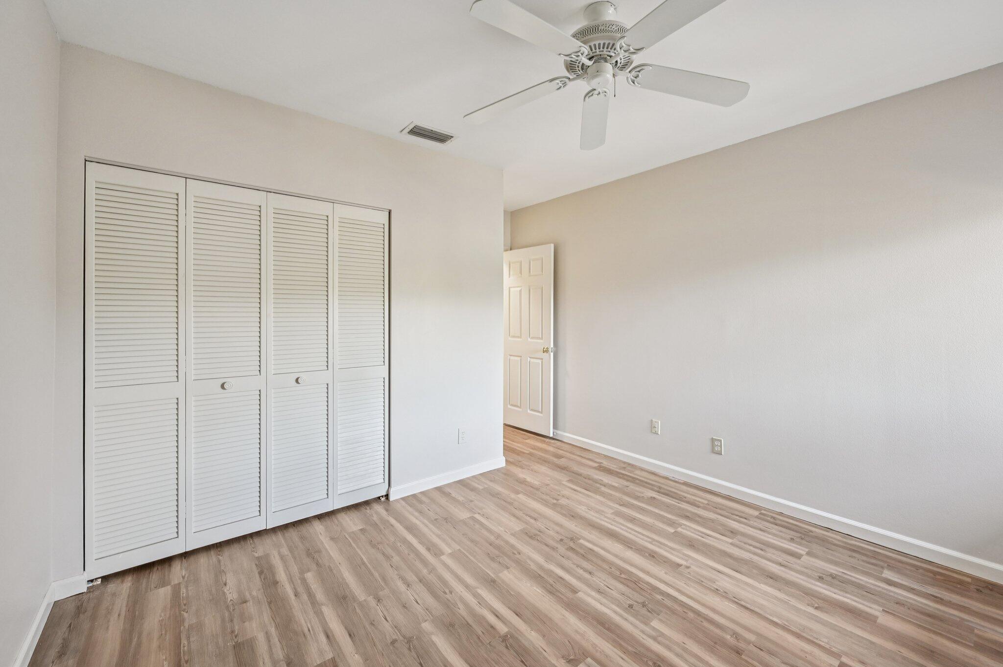 DUNBAR WOODS CONDO 4,
Dunbar Woods - Residential