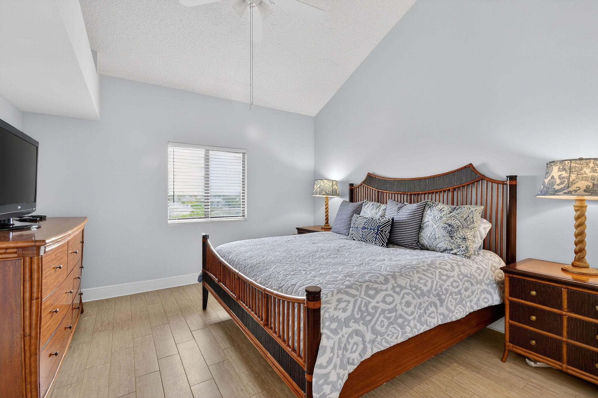 OCEAN AT THE BLUFFS - Residential