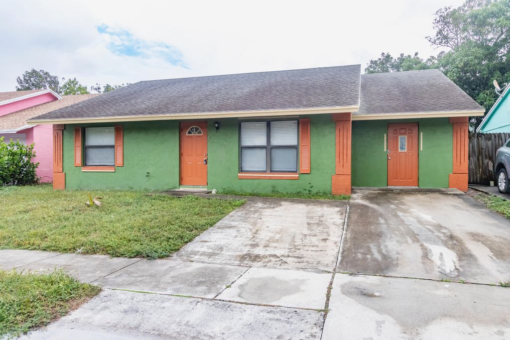 Photo of 7315 W Willow Springs Circle W, Boynton Beach, FL 33436 (MLS # R11047612)