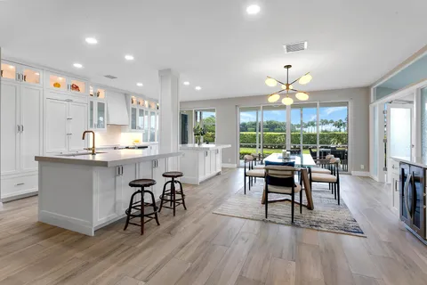 316 Spyglass Way, Jupiter, FL MLS: R10992222