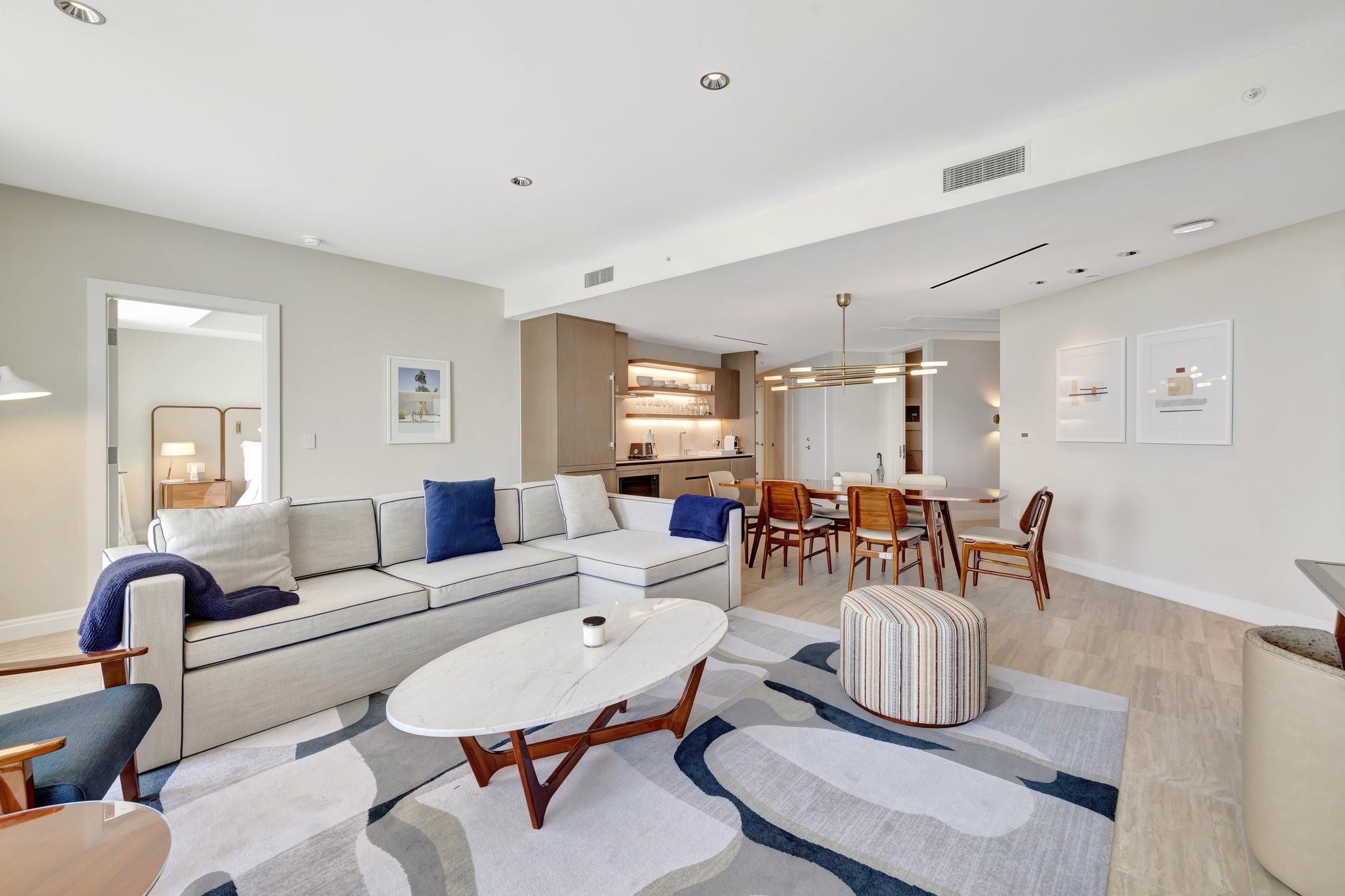 Four Seasons - Residential