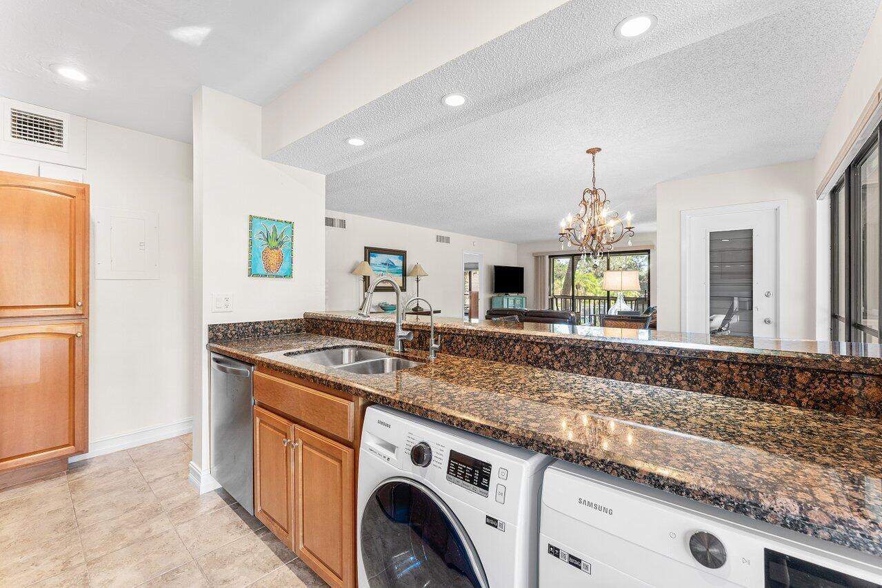 GOLF VILLAS CONDO - Residential