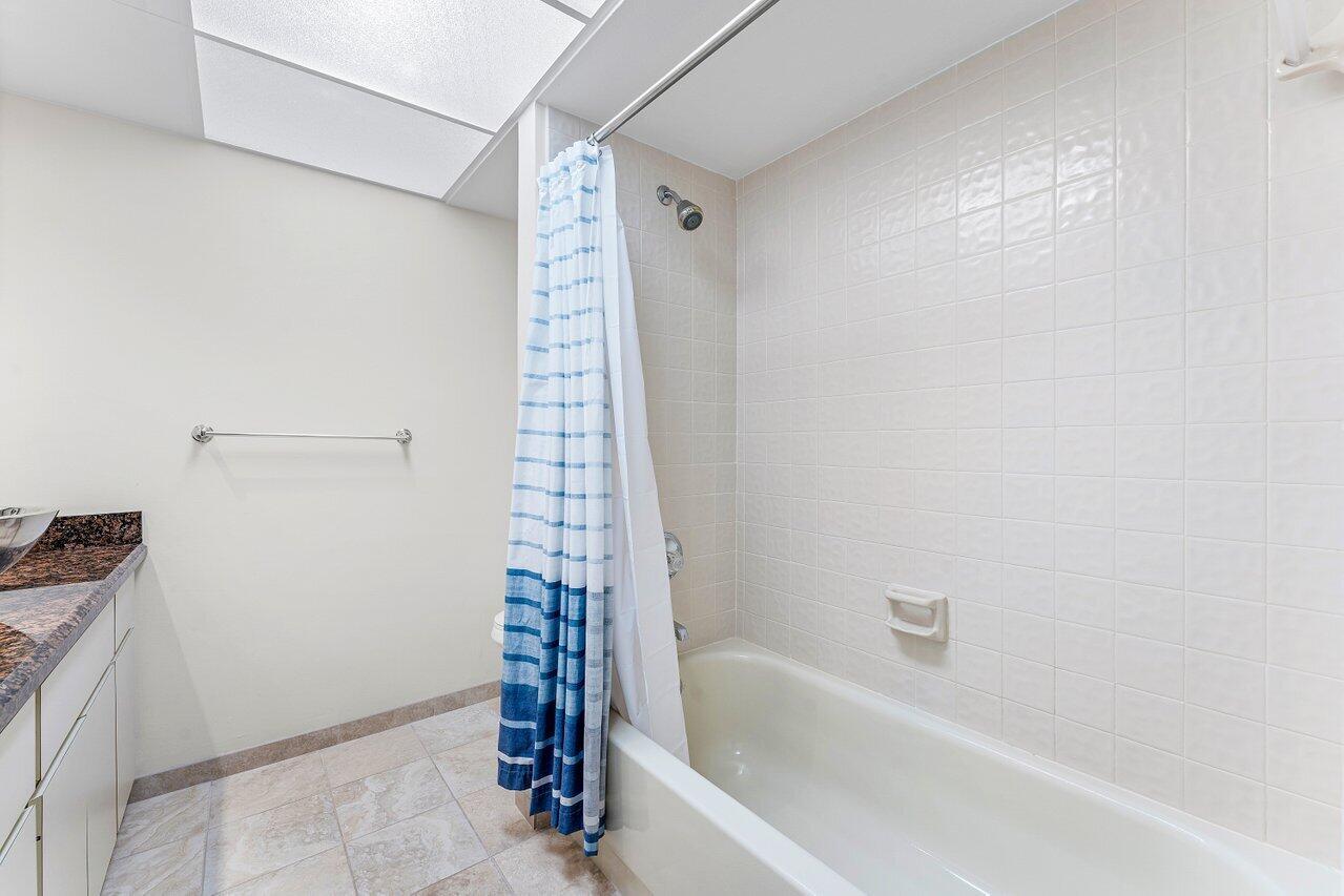 GOLF VILLAS CONDO - Residential