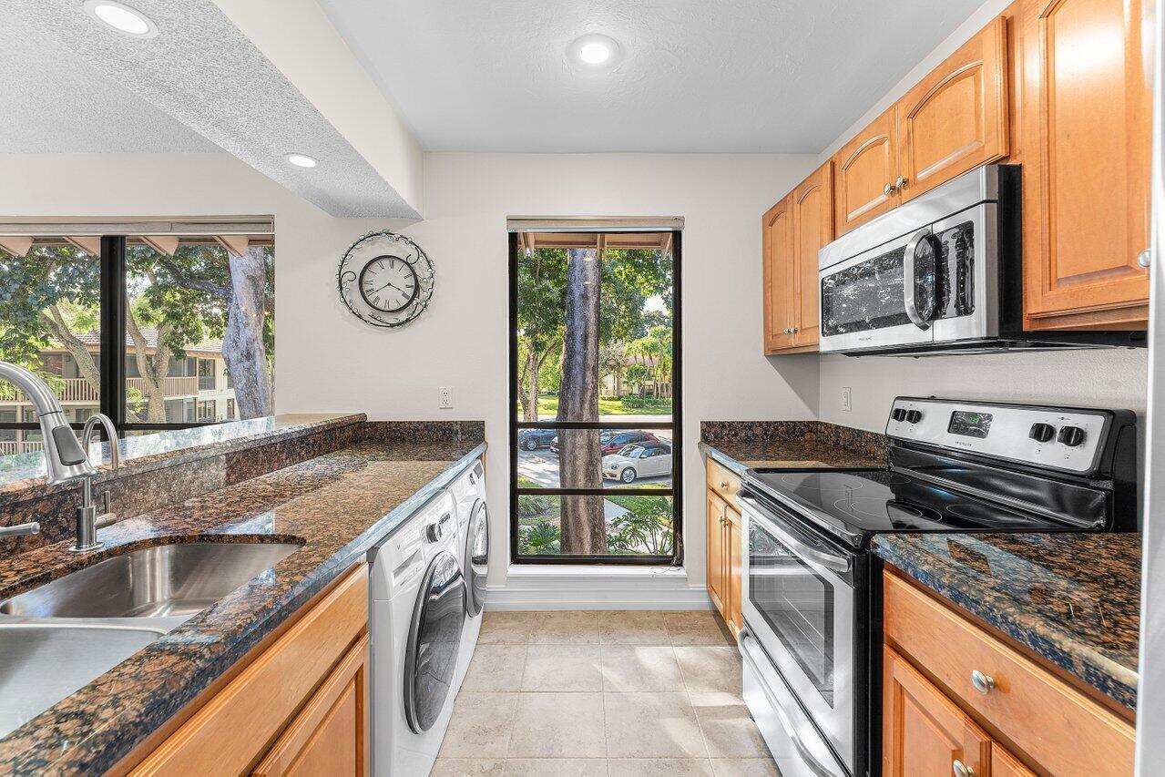 GOLF VILLAS CONDO - Residential