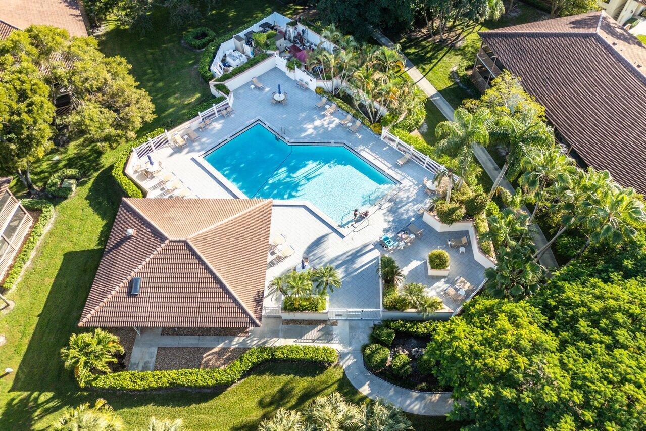 GOLF VILLAS CONDO - Residential