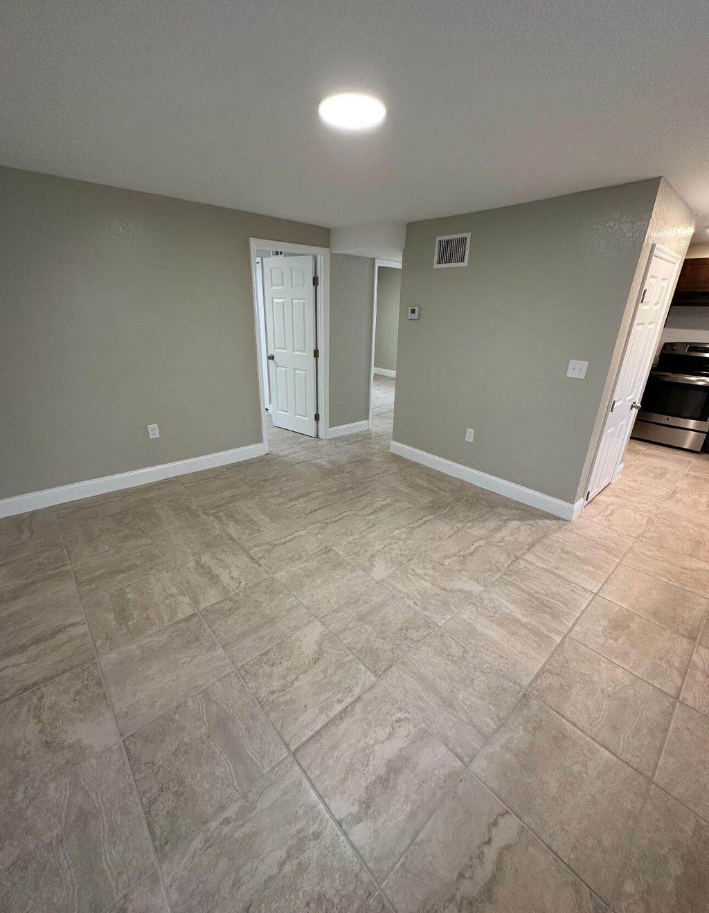 Photo of 2507 Avenue L, Fort Pierce, FL 34947 (MLS # B26015066)