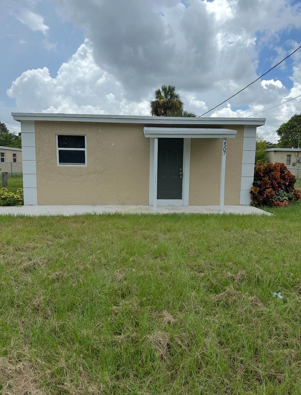 Photo of 2507 Avenue L, Fort Pierce, FL 34947 (MLS # B26015066)