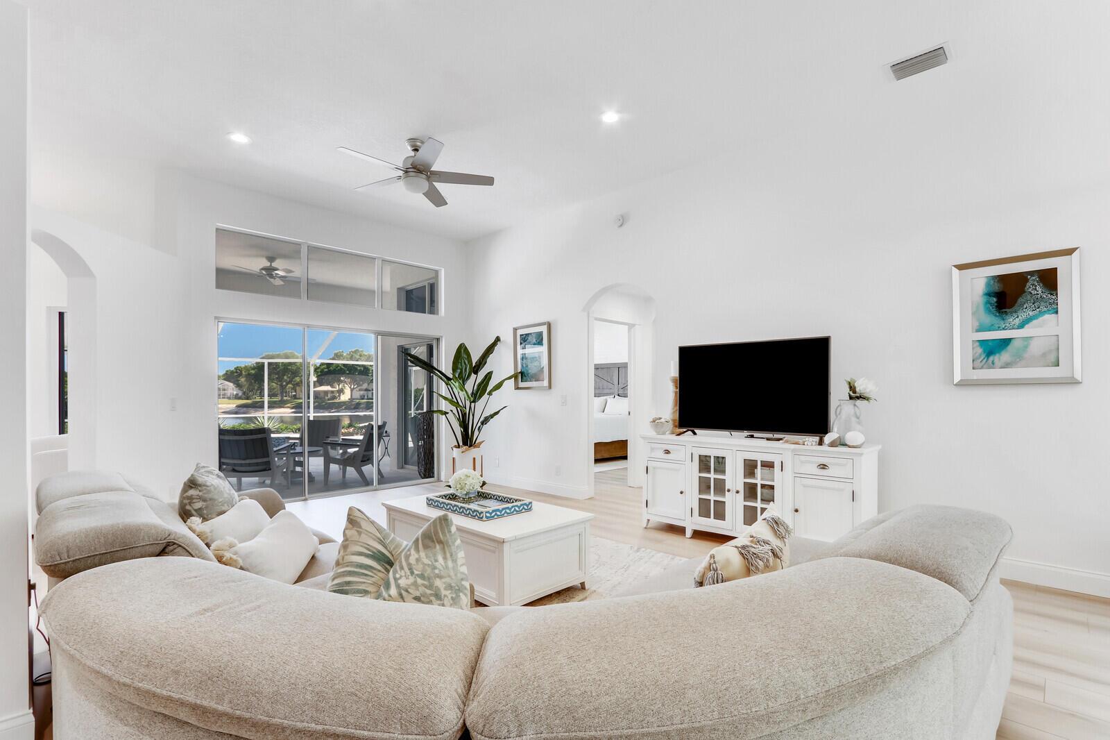 506 Cocoplum Drive S