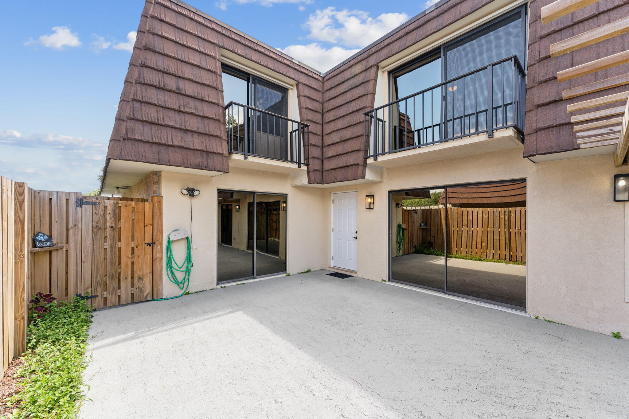 GARDEN LAKES AND GARDEN SQUARE SHOPS - Residential Lease