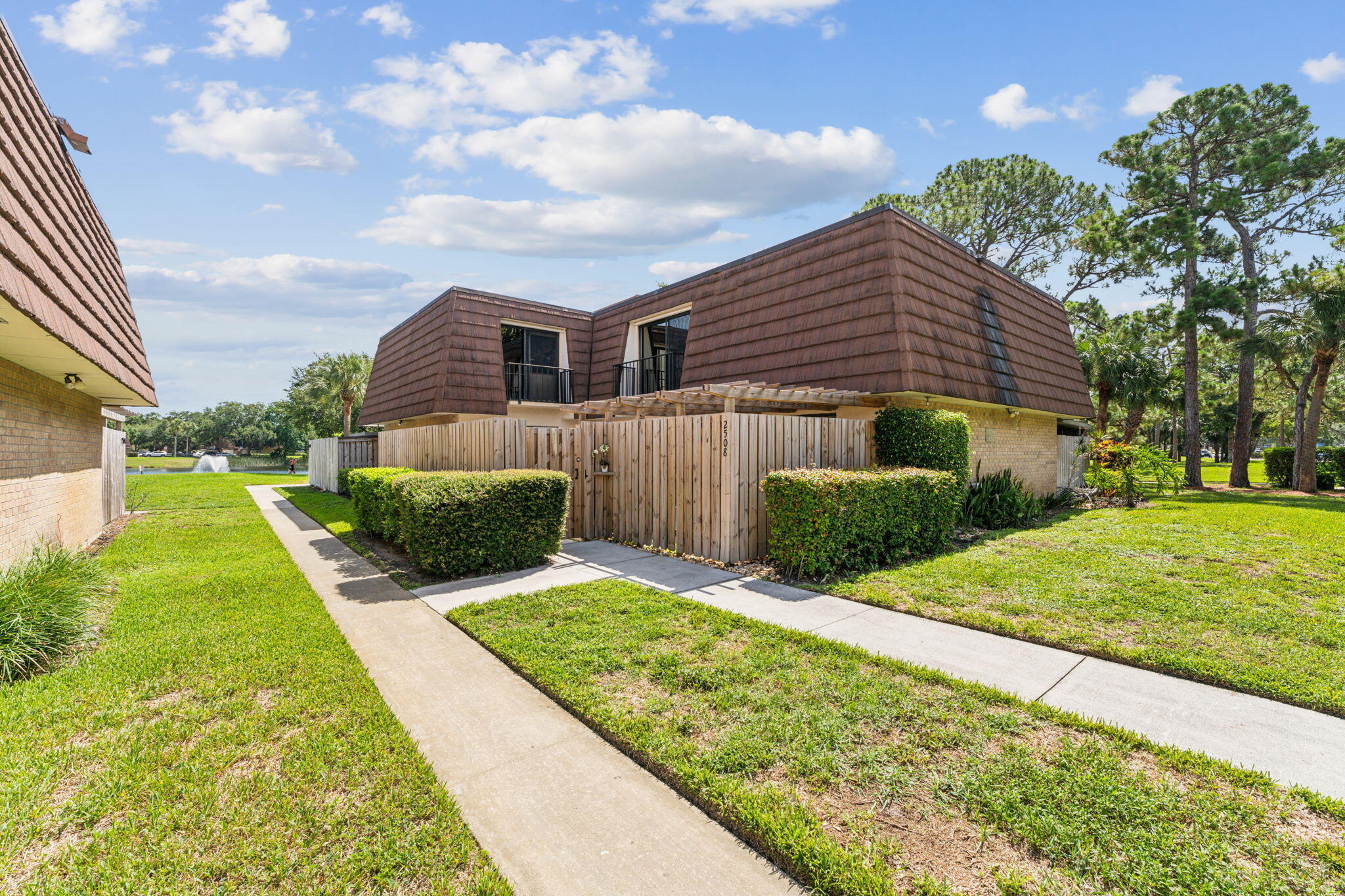 GARDEN LAKES AND GARDEN SQUARE SHOPS - Residential Lease