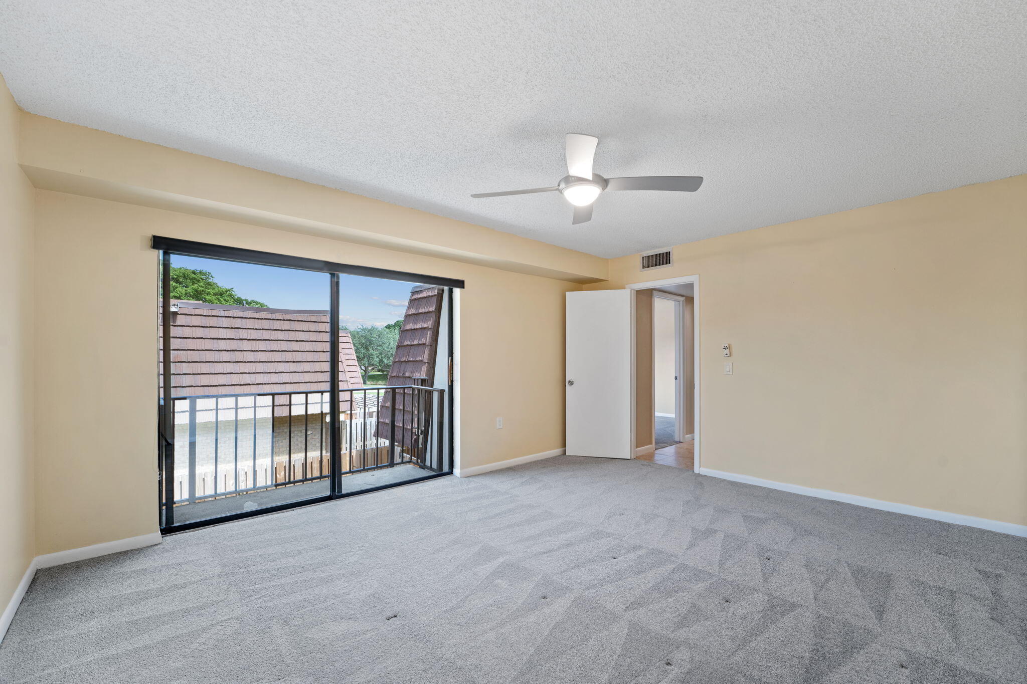 GARDEN LAKES AND GARDEN SQUARE SHOPS - Residential Lease