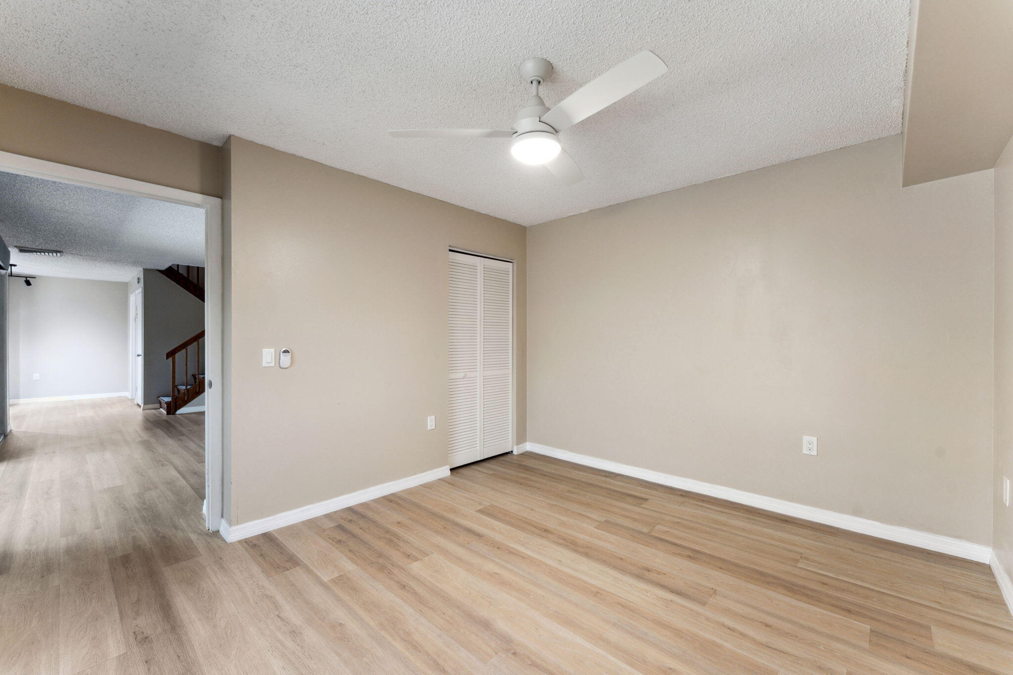 GARDEN LAKES AND GARDEN SQUARE SHOPS - Residential Lease