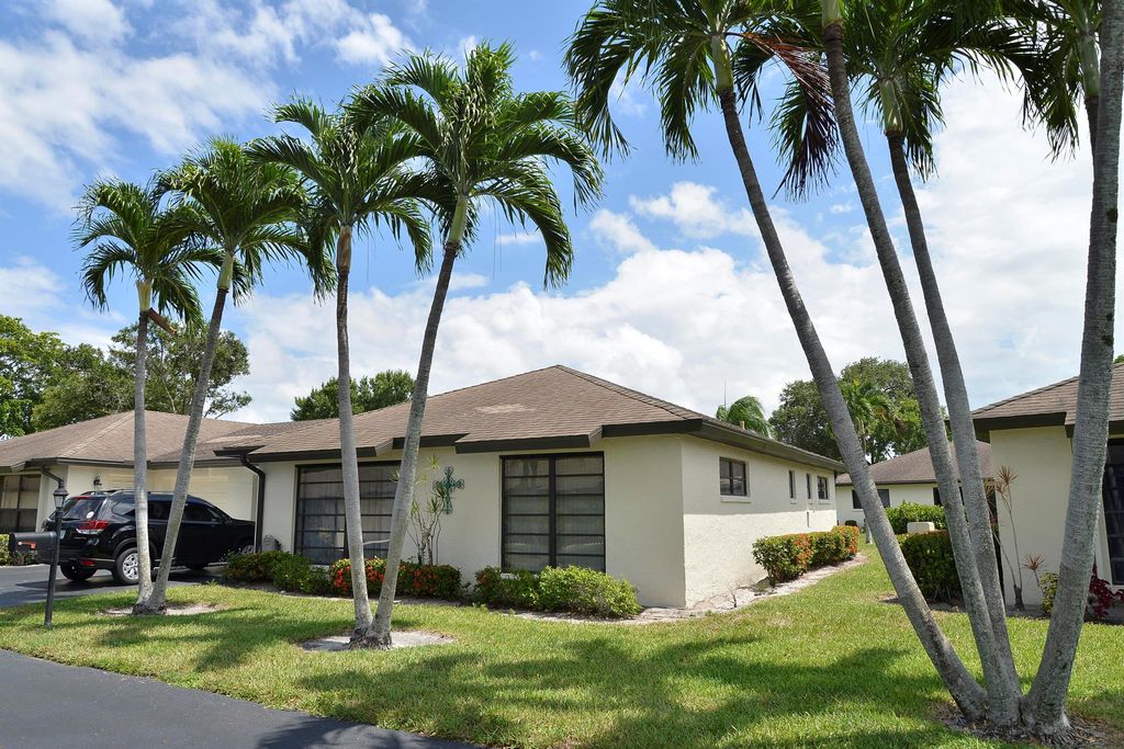 Photo of 10059 Eaglewood Road #B, Boynton Beach, FL 33436 (MLS # R11051037)