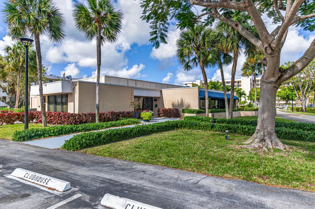 Photo of 2430 DEER CREEK COUNTRY CLUB Boulevard #704-2, Deerfield Beach, FL 33442 (MLS # B26092243)