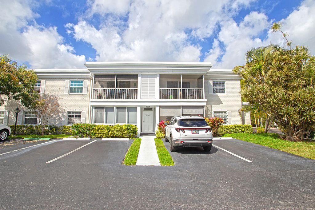 Photo of 6345 Bay Club Drive #3, Fort Lauderdale, FL 33308 (MLS # B26022491)