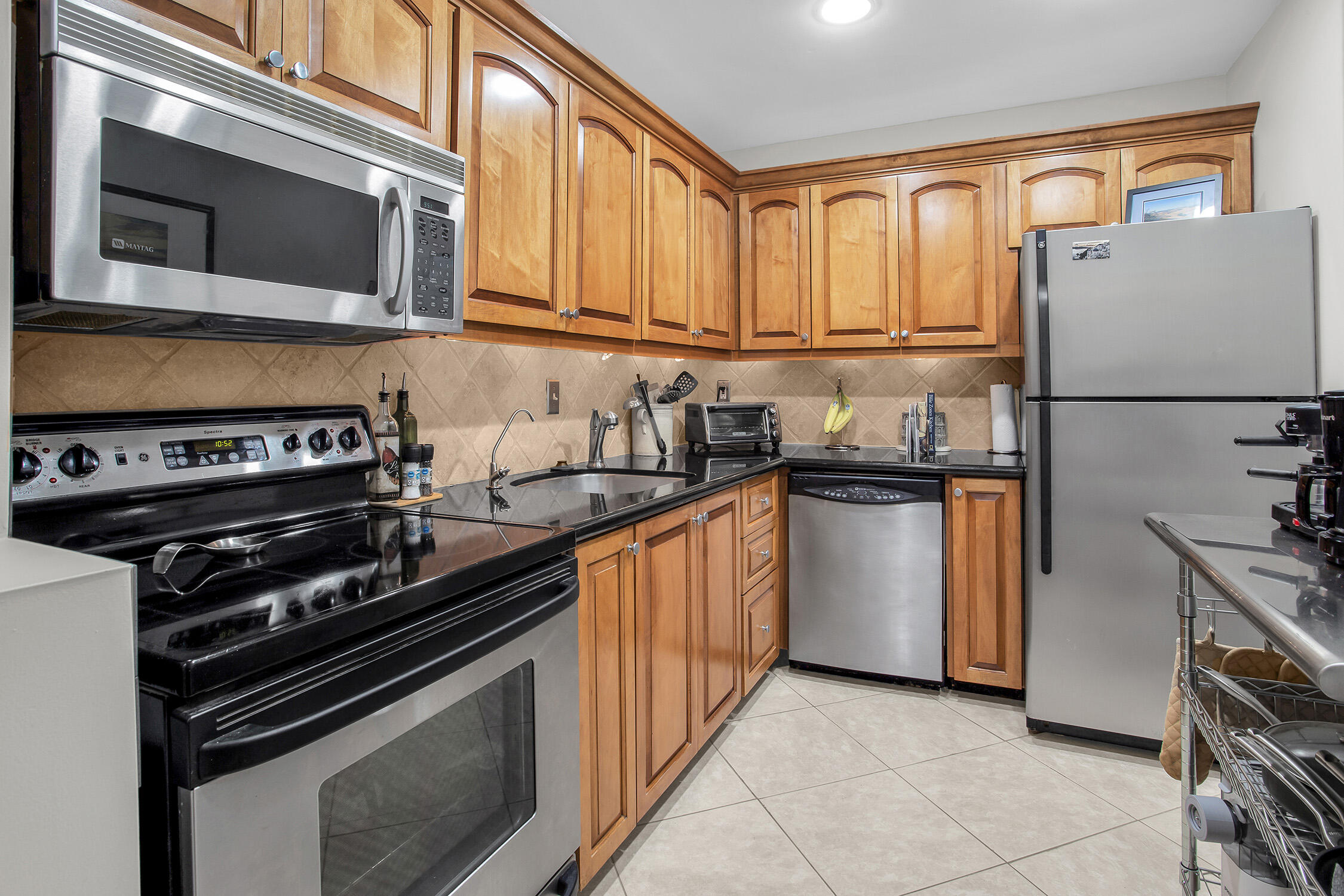 BAY COLONY CLUB CONDO - Residential