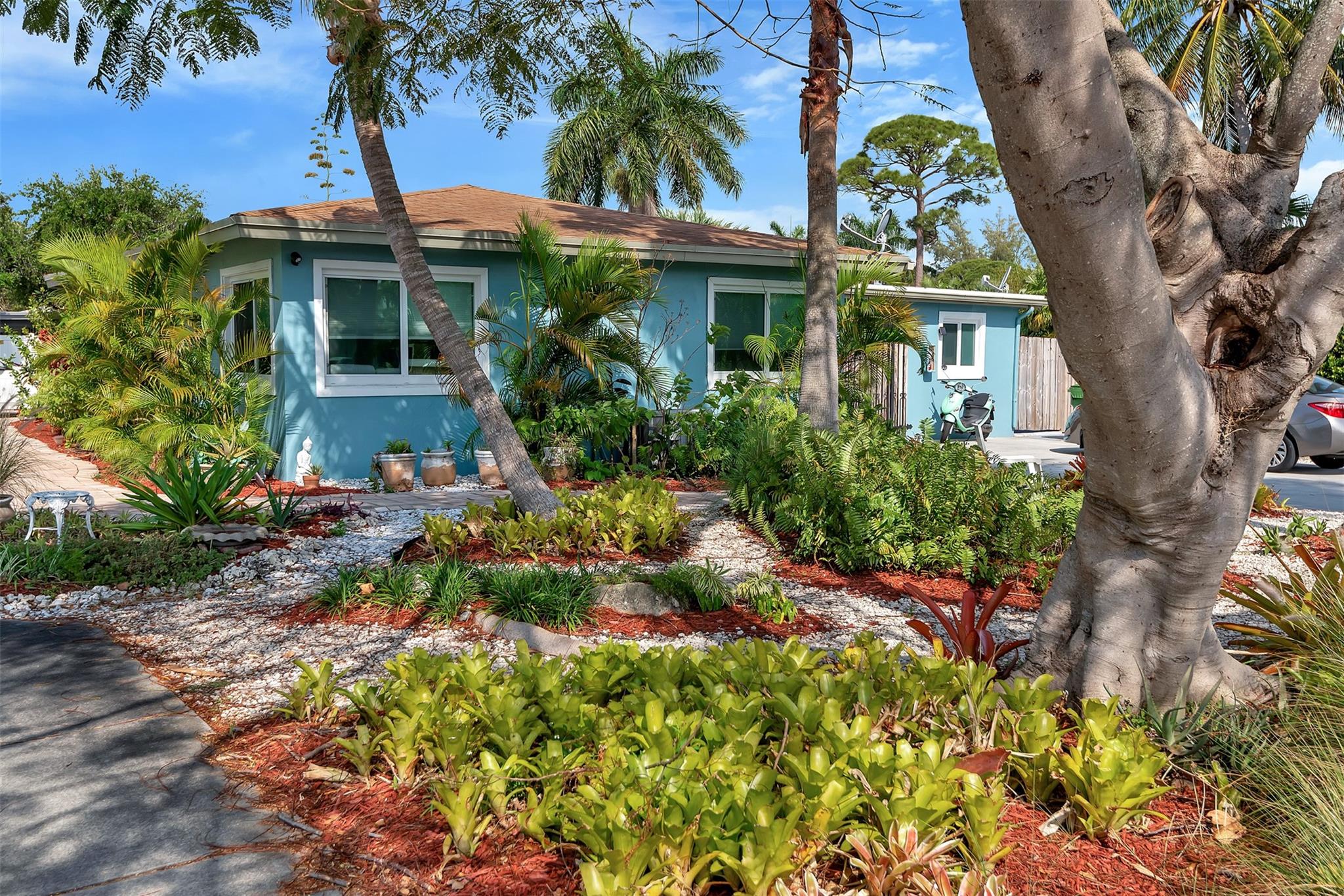 Coral Gardens Amd 32-21 B - Residential Lease