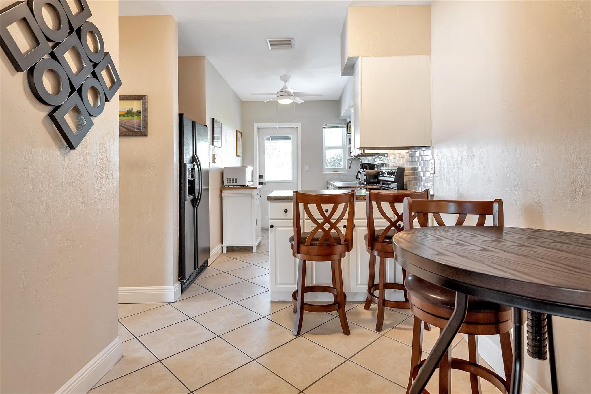 Coral Gardens Amd 32-21 B - Residential Lease