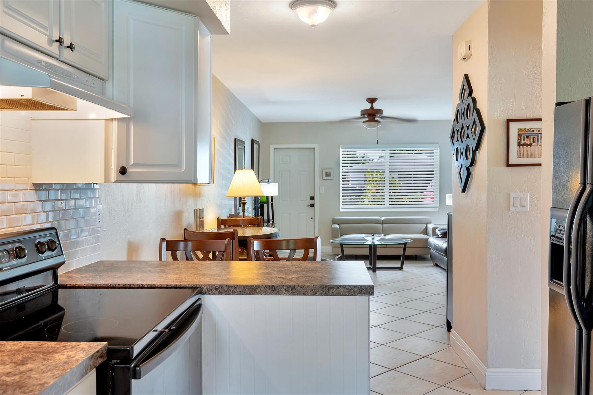 Coral Gardens Amd 32-21 B - Residential Lease