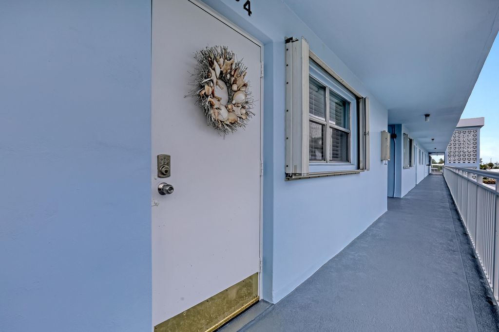 Photo of 2018 S Federal Highway #304, Boynton Beach, FL 33435 (MLS # R11067764)