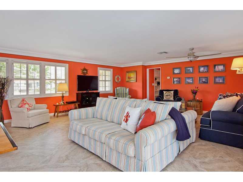 SANTA BARBARA SHORES - Residential