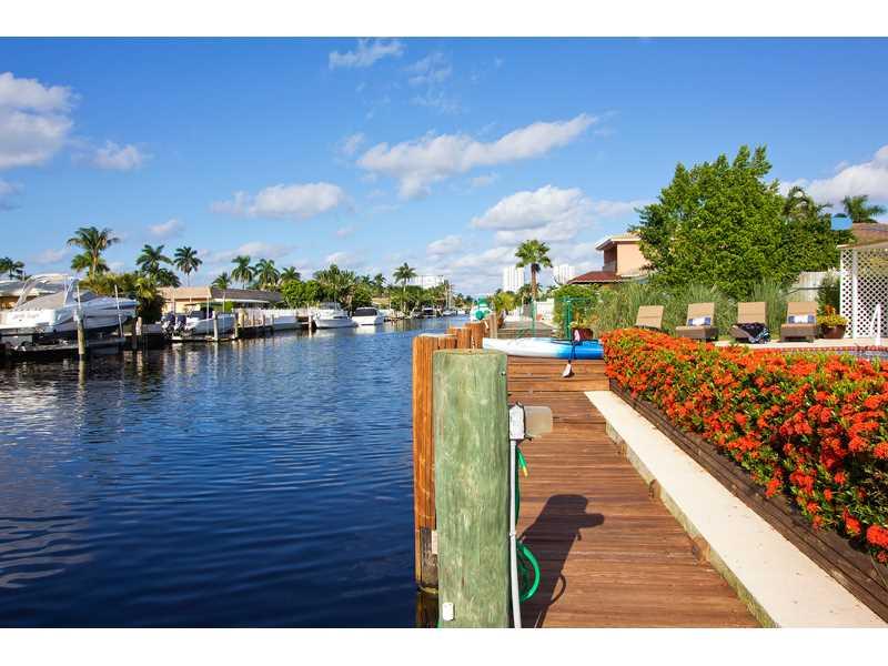SANTA BARBARA SHORES - Residential