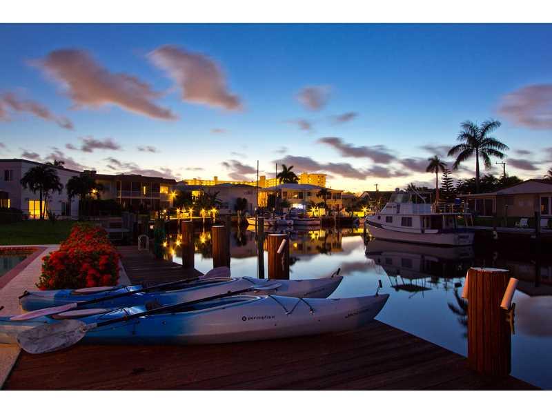 SANTA BARBARA SHORES - Residential