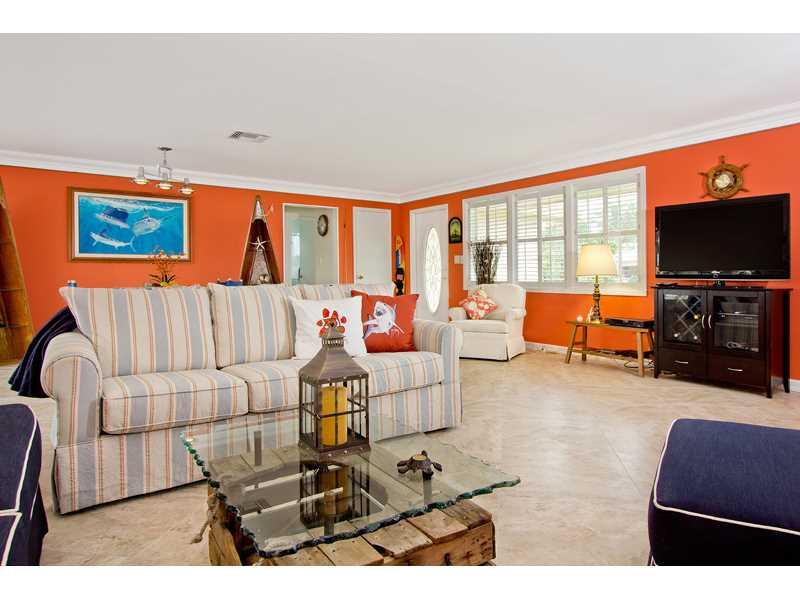 SANTA BARBARA SHORES - Residential