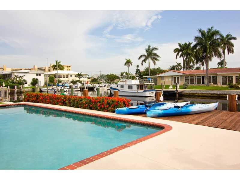 SANTA BARBARA SHORES - Residential